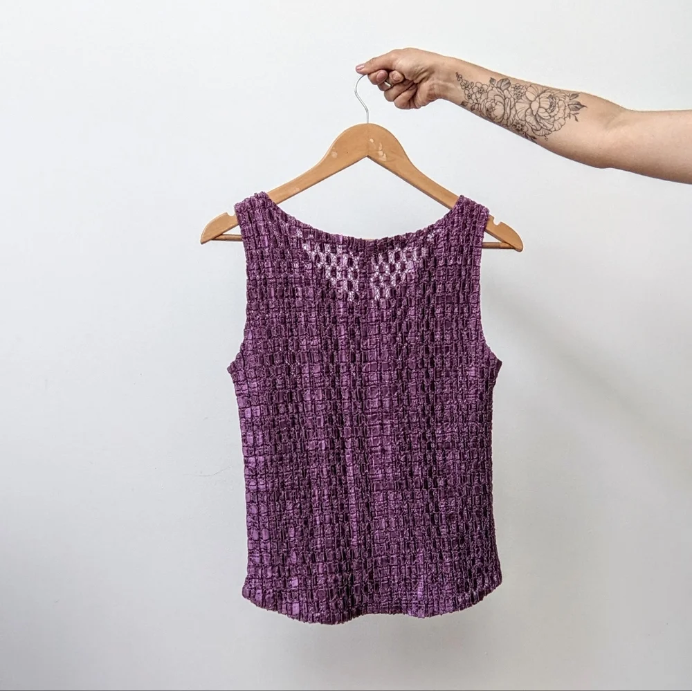 🖤 Textured Popcorn Tank Top - Picture 8 of 8